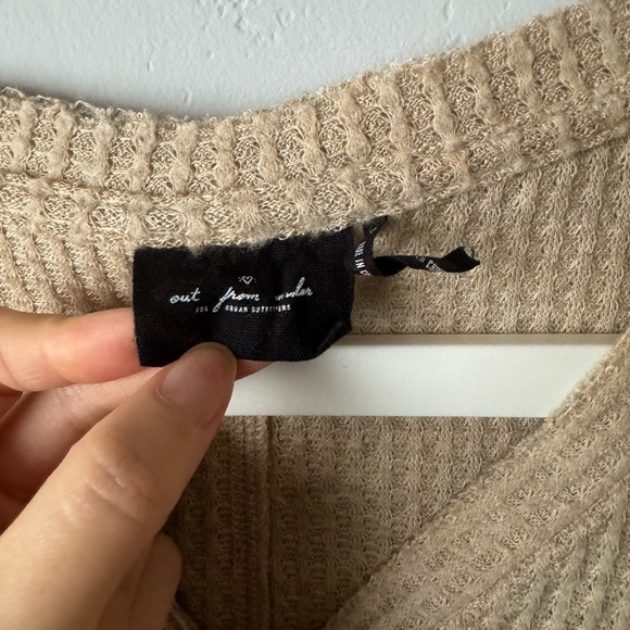 Urban Outfitters Jojo Waffle Knit Button Down Top - Picture 4 of 6